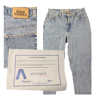 High Sierra jeans worn by Holly Marie Combs on the set of CHARMED